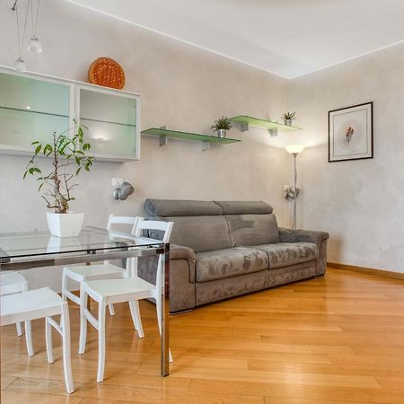 Joivy Vibrant Flat With Balcony Διαμέρισμα Μιλάνο Εξωτερικό φωτογραφία